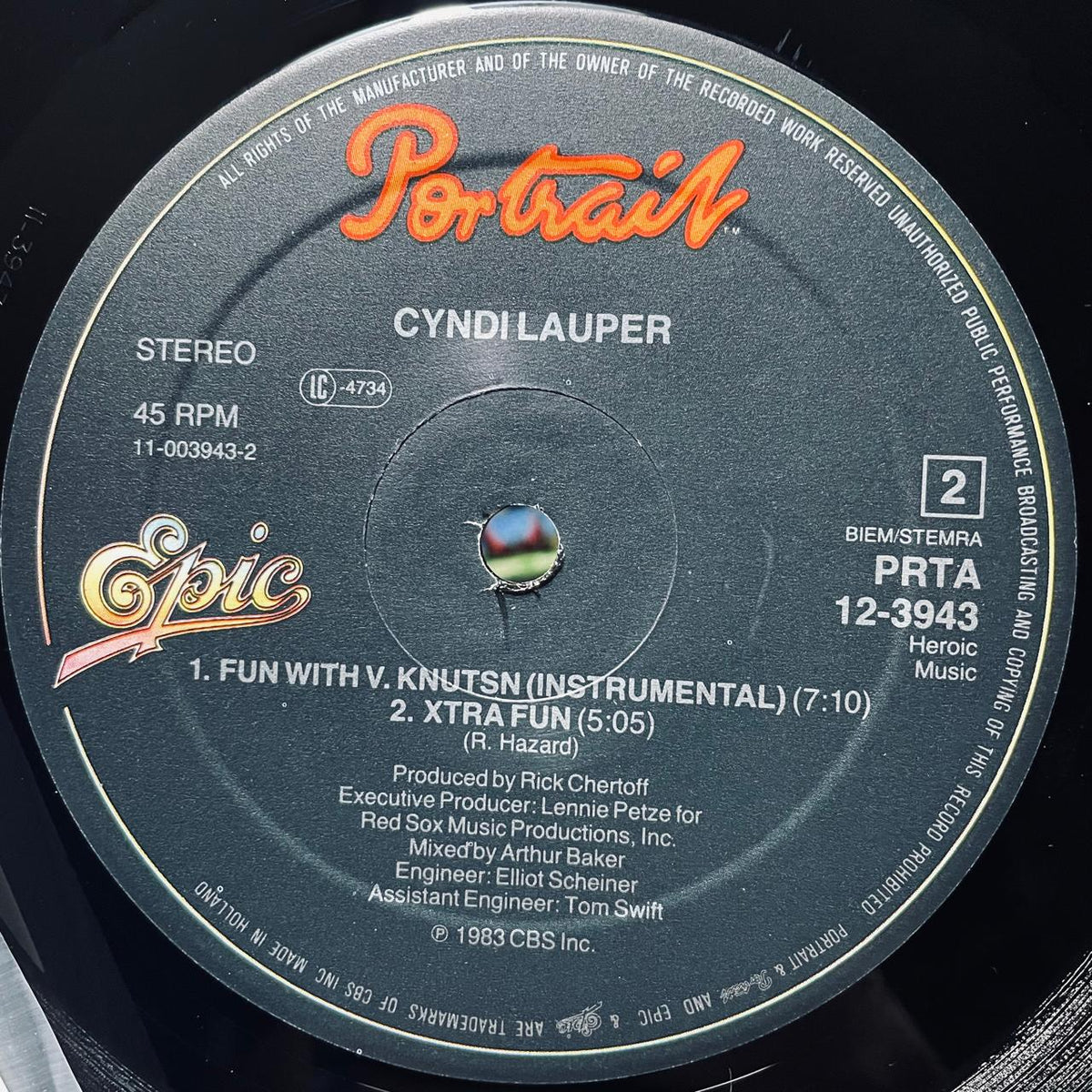 Cyndi Lauper – Girls Just Want To Have Fun (Extended Version) (NM, FUNDA VG+) BOX33