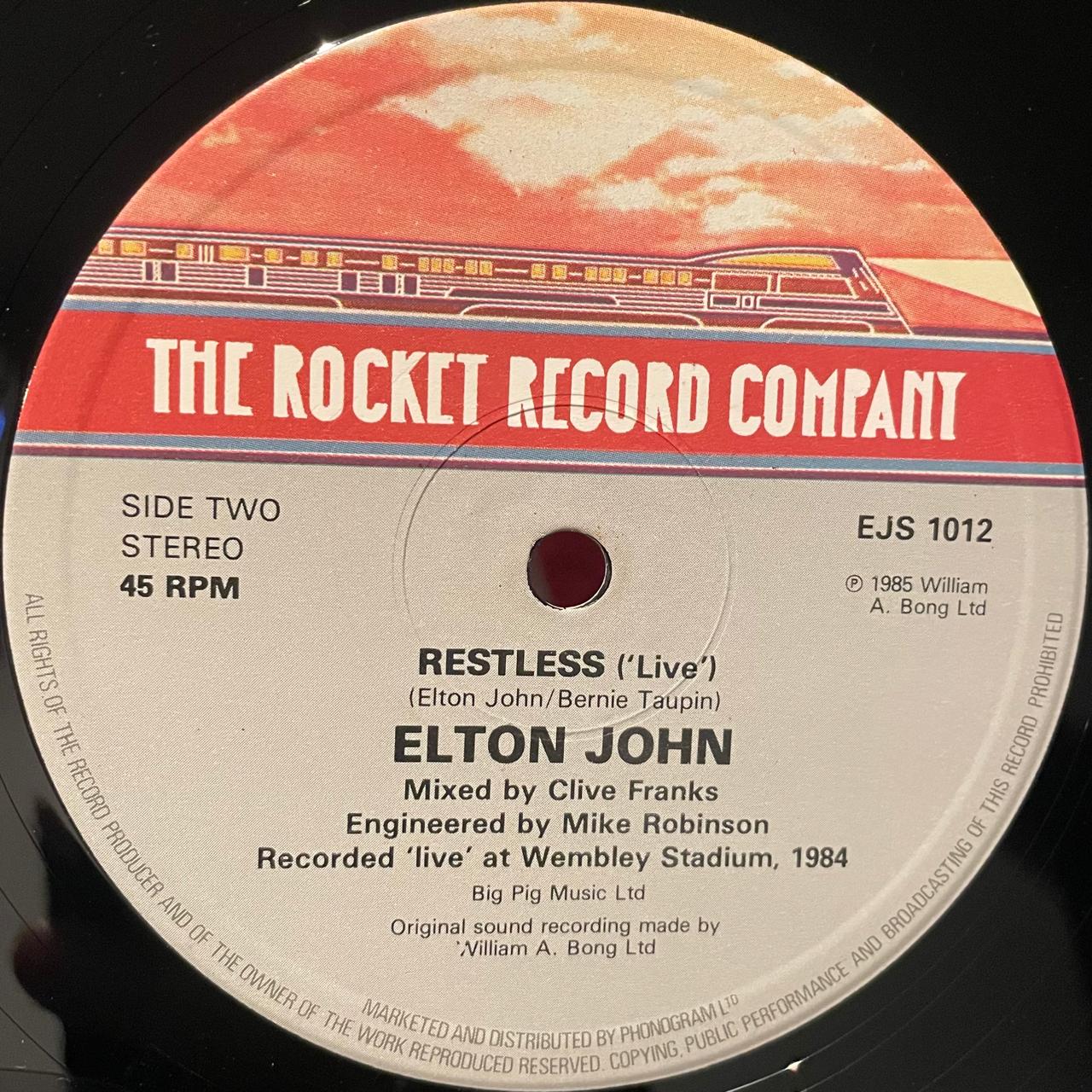 Elton John – Wrap Her Up (NM)
