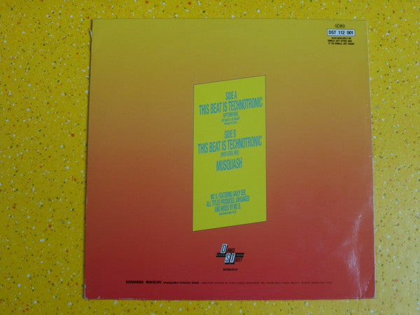 MC B. Featuring Daisy Dee – This Beat Is Technotronic  (VG+) BOX5