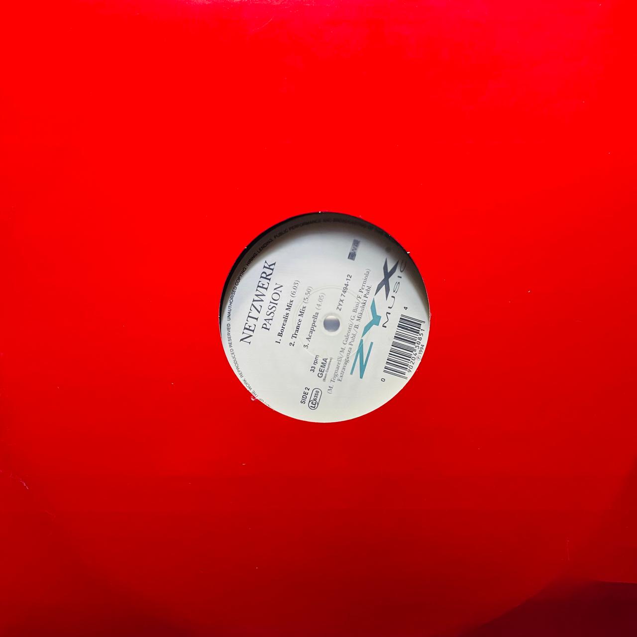 Netzwerk – Passion (EX, FUNDA GENERICA)