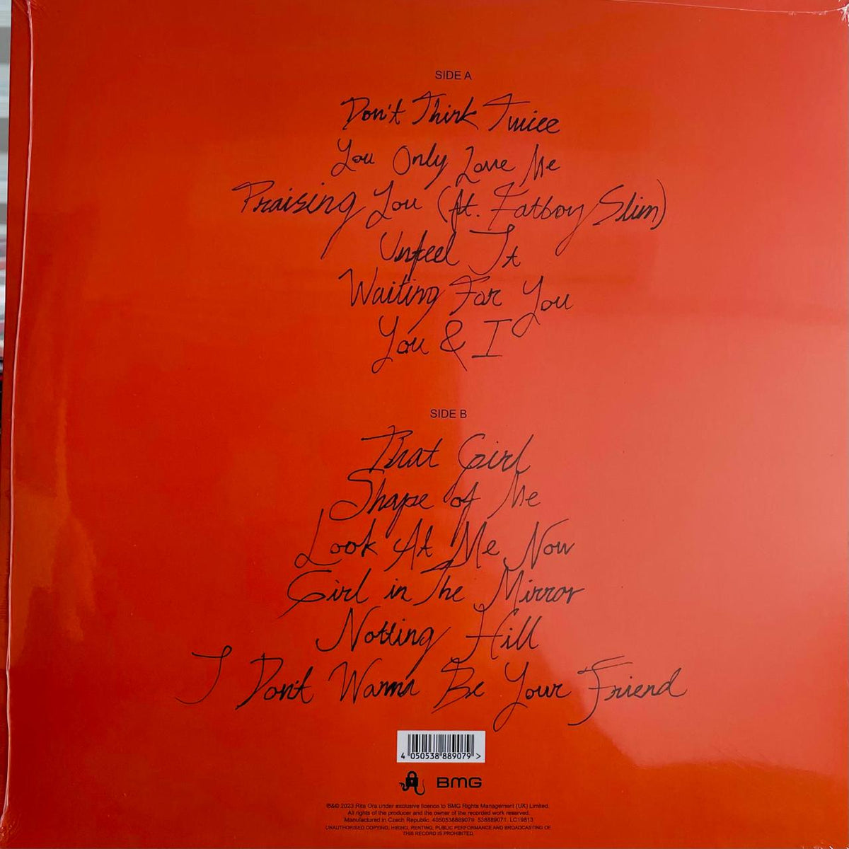 Rita Ora – You &, contraportada con el listado de canciones