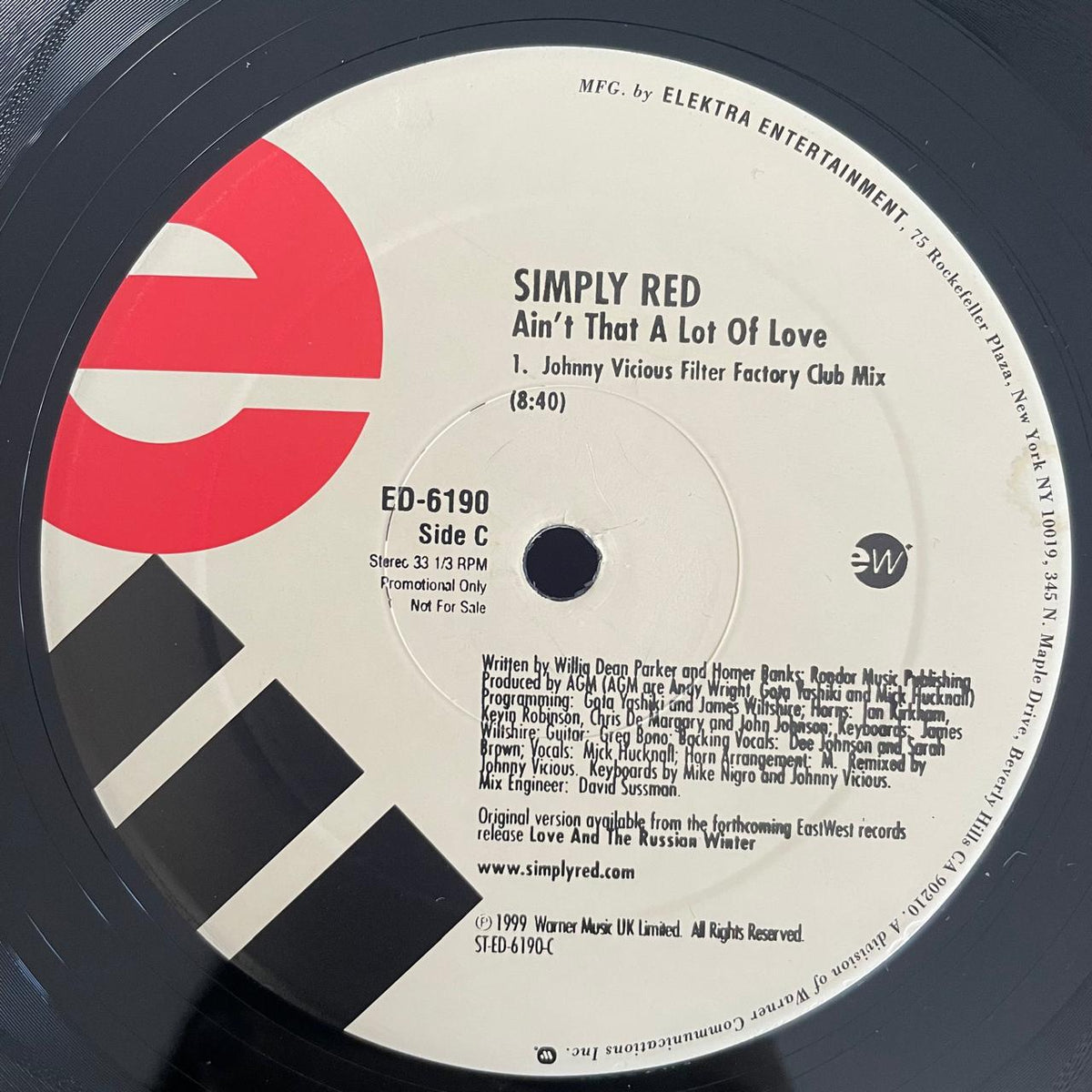 Simply Red – Ain't That A Lot Of Love / DOBLE (EX) BOX32