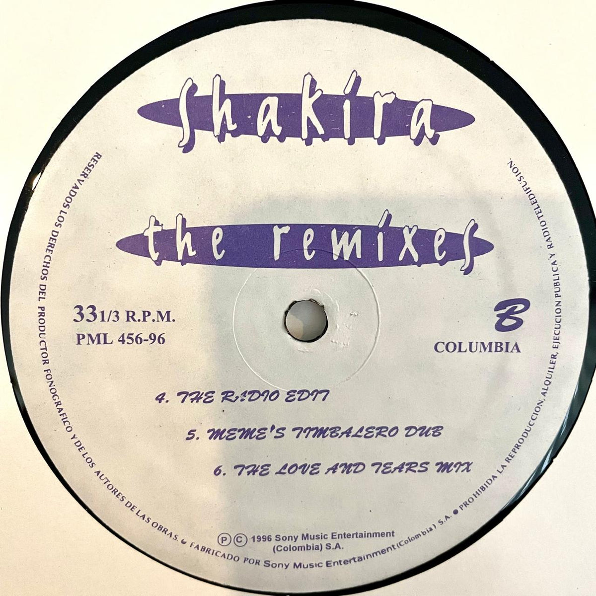 Shakira – Estoy Aquí (The Remixes) (NM) BOX24