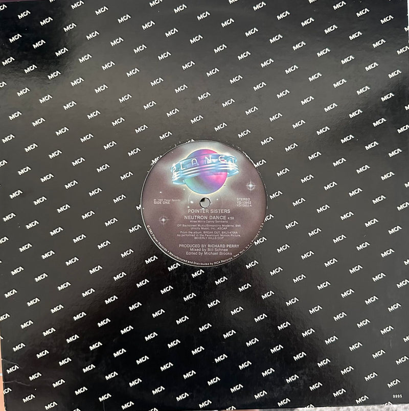 Pointer Sisters – Neutron Dance (VG+, FUNDA GENÉRICA MCA NEGRA) BOX1