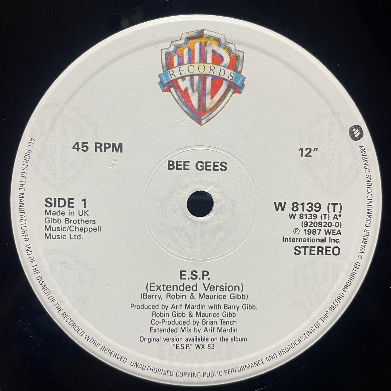 Bee Gees – E·S·P (NM, FUNDA VG+) BOX36