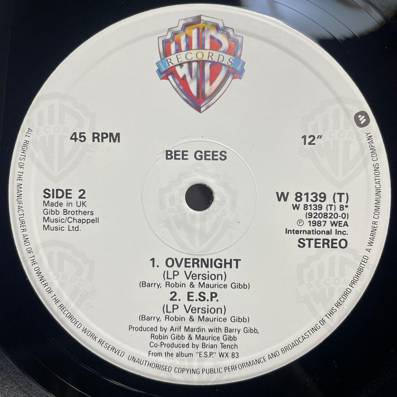 Bee Gees – E·S·P (NM, FUNDA VG+) BOX36