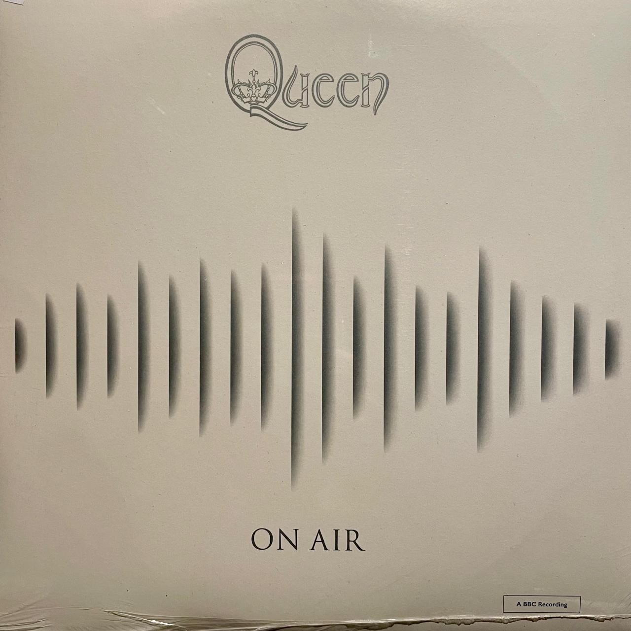 Queen – On Air (A BBC Recording) / DISCO TRIPLE (NUEVO, SELLADO) BOXV43