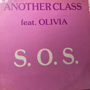 Another Class Feat. Olivia – S.O.S. (NM, Funda VG+) BOX20